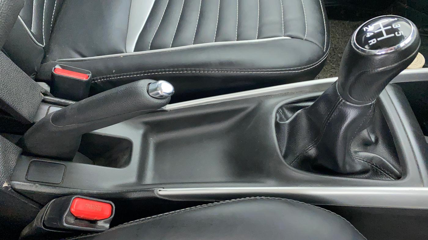 2017 Maruti Baleno DELTA 1.2 K12, Petrol, Manual, 45,083 km, Gear Lever