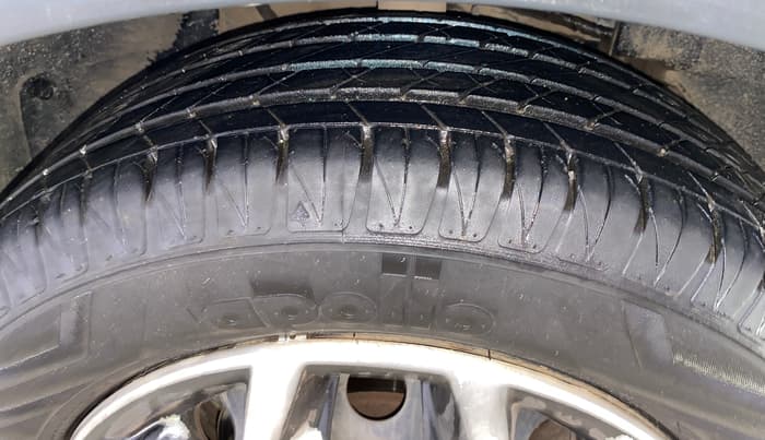 2019 Tata NEXON XMA PETROL, Petrol, Automatic, 63,569 km, Right Front Tyre Tread