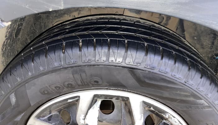 2019 Tata NEXON XMA PETROL, Petrol, Automatic, 63,569 km, Left Front Tyre Tread