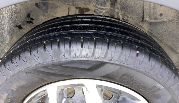 2019 Tata NEXON XMA PETROL, Petrol, Automatic, 63,569 km, Right Rear Tyre Tread