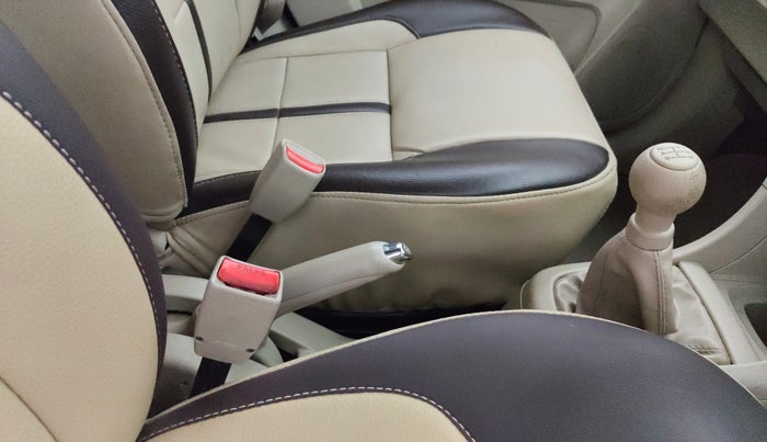 2015 Maruti Ertiga VXI CNG, CNG, Manual, 1,17,180 km, Gear Lever