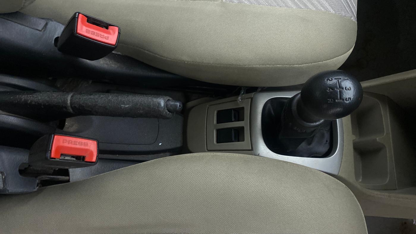 2016 Maruti Alto K10 VXI, Petrol, Manual, 83,238 km, Gear Lever