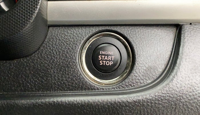 2017 Maruti Swift ZXI, Petrol, Manual, 42,809 km, Keyless Start/ Stop Button