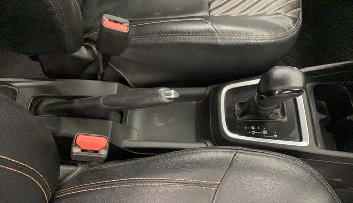 2020 Maruti Swift VXI AMT, Petrol, Automatic, 1,18,286 km, Gear Lever