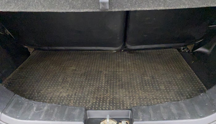 2013 Maruti Wagon R Stingray VXI, Petrol, Manual, 61,235 km, Boot Inside