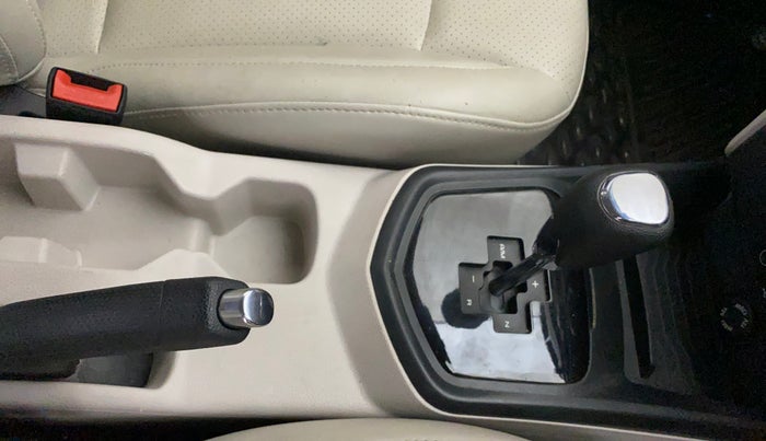 2023 Mahindra XUV300 W6 1.2 PETROL AMT, Petrol, Automatic, 22,980 km, Gear Lever