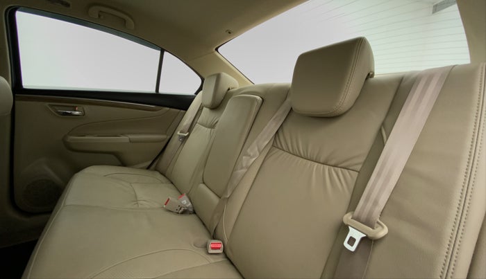 2021 Maruti Ciaz ALPHA 1.5 MT VTVT SHVS, Petrol, Manual, 9,476 km, Right Side Rear Door Cabin