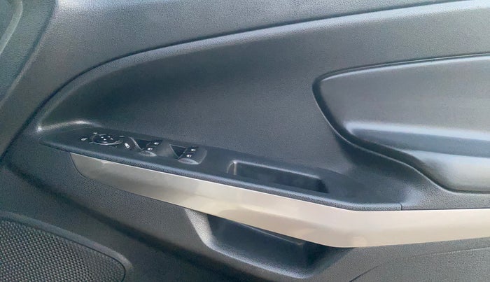 2018 Ford Ecosport TREND 1.5L DIESEL, Diesel, Manual, 94,343 km, Driver Side Door Panels Control