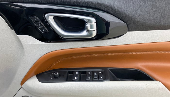 2022 Jeep Compass LIMITED (O) 2.0 DIESEL, Diesel, Manual, 52,058 km, Driver Side Door Panels Control