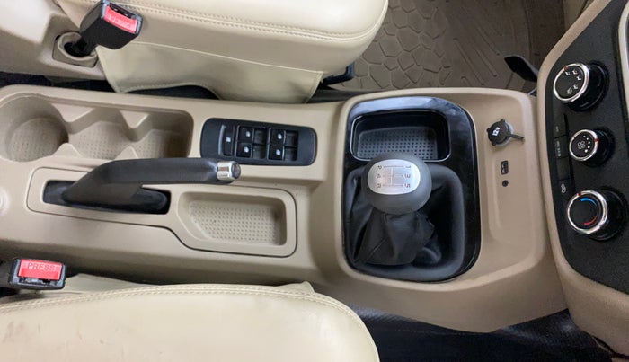 2021 Mahindra BOLERO NEO N 10, Diesel, Manual, 71,550 km, Gear Lever