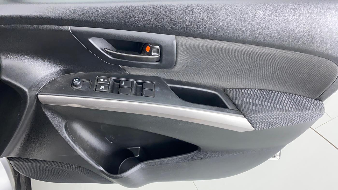 2021 Maruti S Cross SIGMA 1.5, Petrol, Manual, 21,569 km, Driver Side Door Panels Control