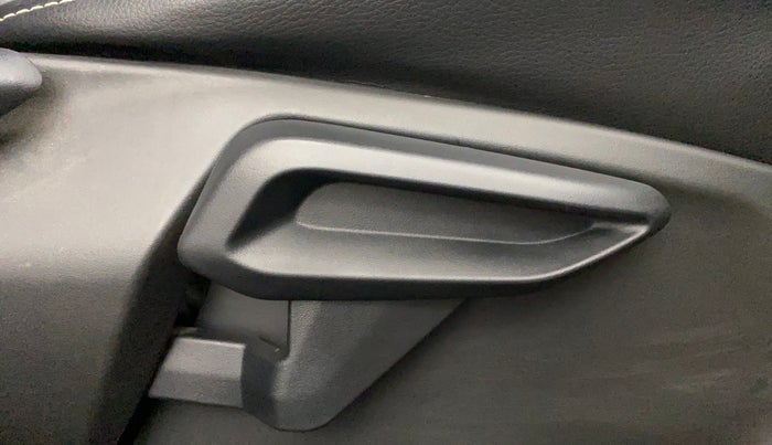 2023 Tata NEXON XZ PLUS PETROL DARK EDITION, Petrol, Manual, 29,206 km, Driver Side Adjustment Panel