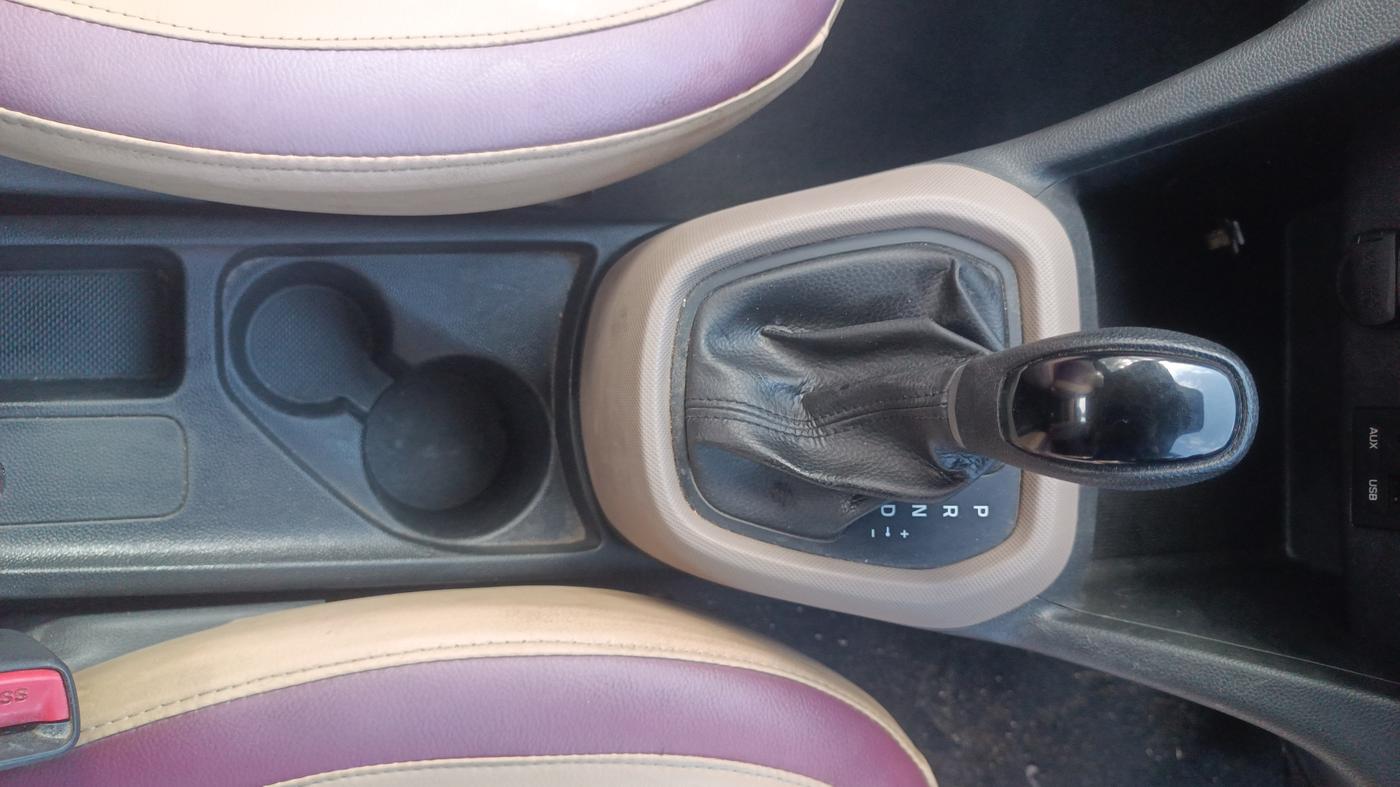 2014 Hyundai Grand i10 SPORTZ AT 1.2 KAPPA VTVT, Petrol, Automatic, 75,396 km, Gear Lever