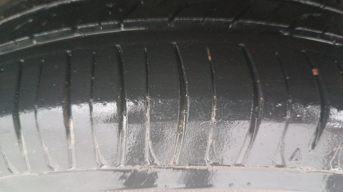 2014 Hyundai Grand i10 SPORTZ AT 1.2 KAPPA VTVT, Petrol, Automatic, 75,396 km, Left Rear Tyre Tread
