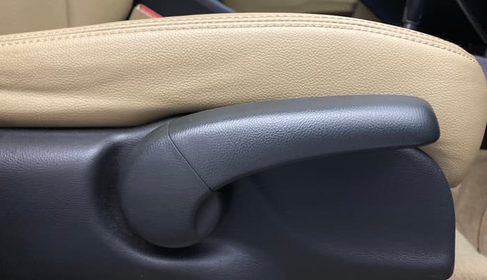 2015 Honda City 1.5L I-VTEC VX CVT, Petrol, Automatic, 57,414 km, Driver Side Adjustment Panel