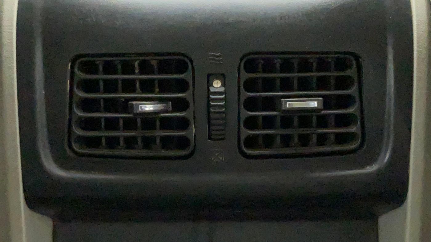2015 Mahindra Scorpio S10, Diesel, Manual, Rear AC Vents