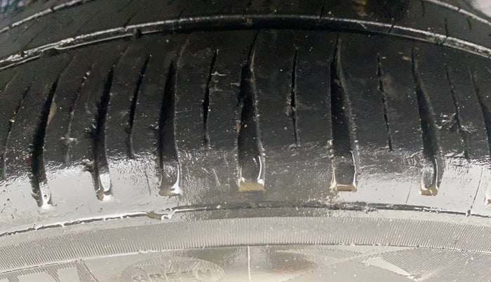 2019 Maruti IGNIS ZETA 1.2 AMT, Petrol, Automatic, 70,991 km, Left Rear Tyre Tread