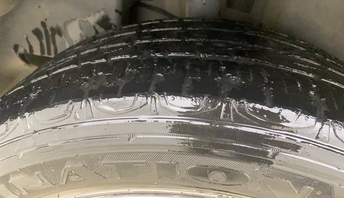 2018 Jeep Compass LIMITED (O) 1.4 PETROL AT, Petrol, Automatic, 64,400 km, Right Rear Tyre Tread