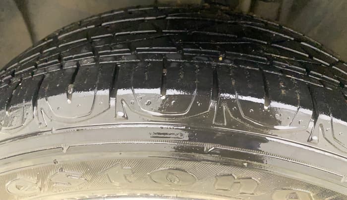 2018 Jeep Compass LIMITED (O) 1.4 PETROL AT, Petrol, Automatic, 64,400 km, Left Front Tyre Tread