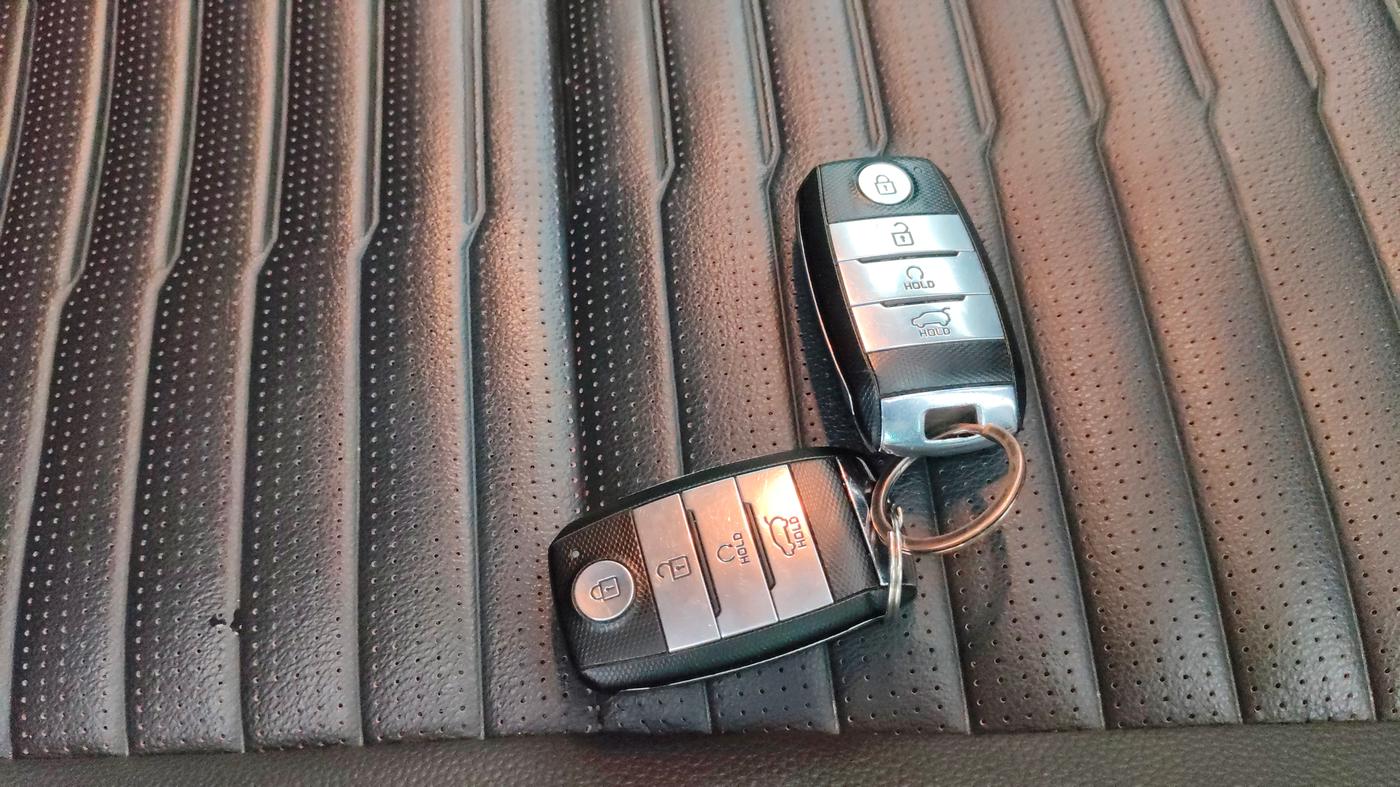 2021 KIA SONET GTX PLUS 1.0 IMT, Petrol, Manual, 37,286 km, Key Close Up