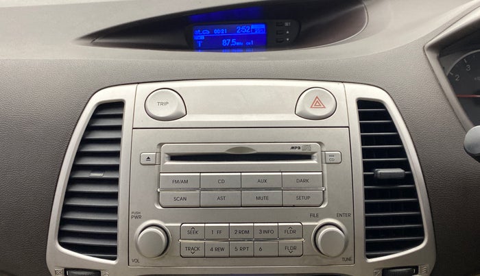 2010 Hyundai i20 MAGNA O 1.2, Petrol, Manual, Infotainment System