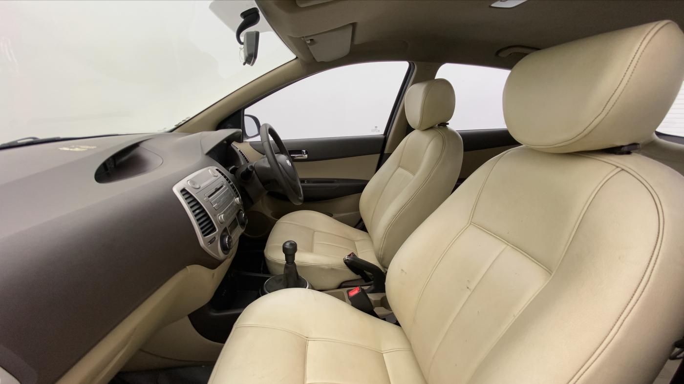 2010 Hyundai i20 MAGNA O 1.2, Petrol, Manual, Right Side Front Door Cabin