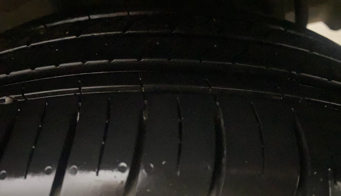 2020 Tata Tiago XZA PLUS DUAL TONE PETROL, Petrol, Automatic, 31,718 km, Left Rear Tyre Tread