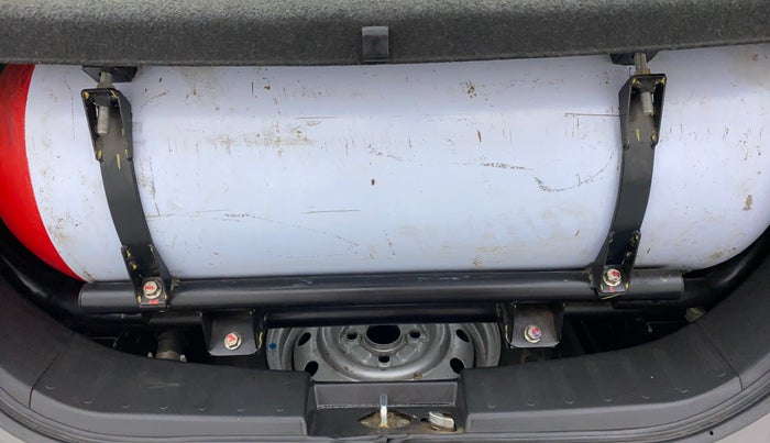 2014 Maruti Wagon R 1.0 LXI CNG, CNG, Manual, 1,00,014 km, Boot Inside