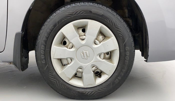 2014 Maruti Wagon R 1.0 LXI CNG, CNG, Manual, 1,00,014 km, Right Front Wheel