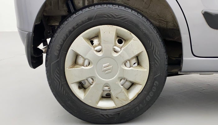 2014 Maruti Wagon R 1.0 LXI CNG, CNG, Manual, 1,00,014 km, Right Rear Wheel