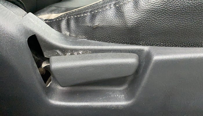 2015 Maruti Alto K10 VXI P, Petrol, Manual, 32,733 km, Driver Side Adjustment Panel