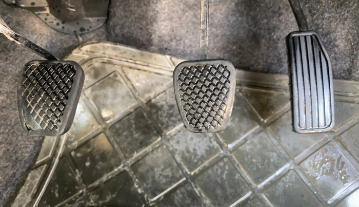 2014 Honda Brio S MT, Petrol, Manual, 77,678 km, Pedals