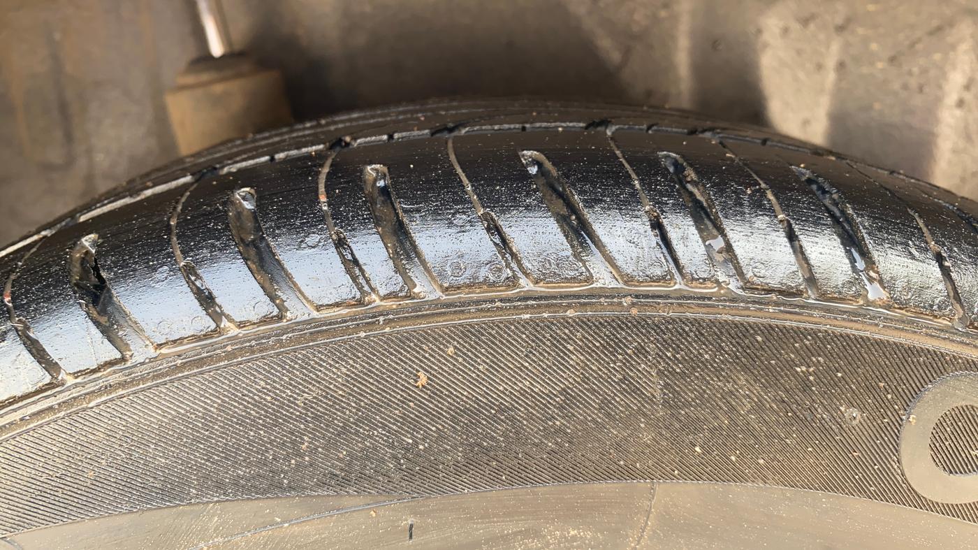 2014 Honda Brio S MT, Petrol, Manual, 77,678 km, Right Rear Tyre Tread