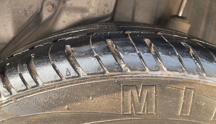 2014 Honda Brio S MT, Petrol, Manual, 77,678 km, Left Rear Tyre Tread