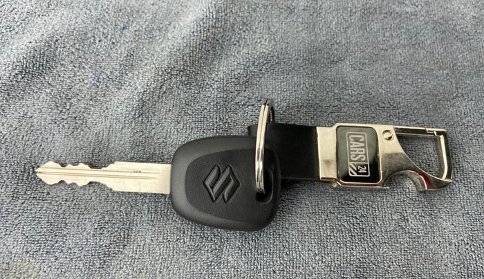 2020 Maruti Baleno SIGMA PETROL 1.2, Petrol, Manual, 10,914 km, Key Close Up