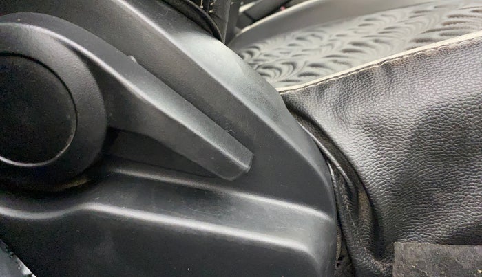 2021 Tata ALTROZ XM PLUS PETROL, Petrol, Manual, 39,297 km, Driver Side Adjustment Panel
