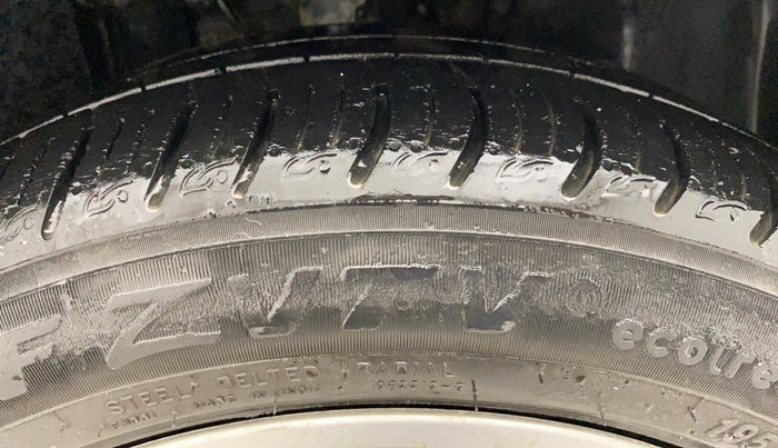 2021 Tata ALTROZ XM PLUS PETROL, Petrol, Manual, 39,297 km, Right Front Tyre Tread