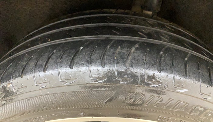 2018 Ford Ecosport TITANIUM 1.5L DIESEL, Diesel, Manual, 1,32,706 km, Left Rear Tyre Tread