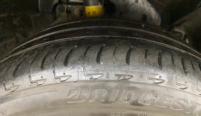 2018 Ford Ecosport TITANIUM 1.5L DIESEL, Diesel, Manual, 1,32,706 km, Right Front Tyre Tread