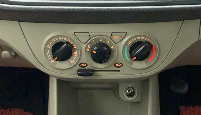 2014 Maruti Alto K10 LXI, Petrol, Manual, 35,889 km, AC Unit - Directional switch has minor damage