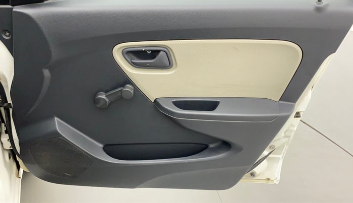 2014 Maruti Alto K10 LXI, Petrol, Manual, 35,889 km, Driver Side Door Panels Control