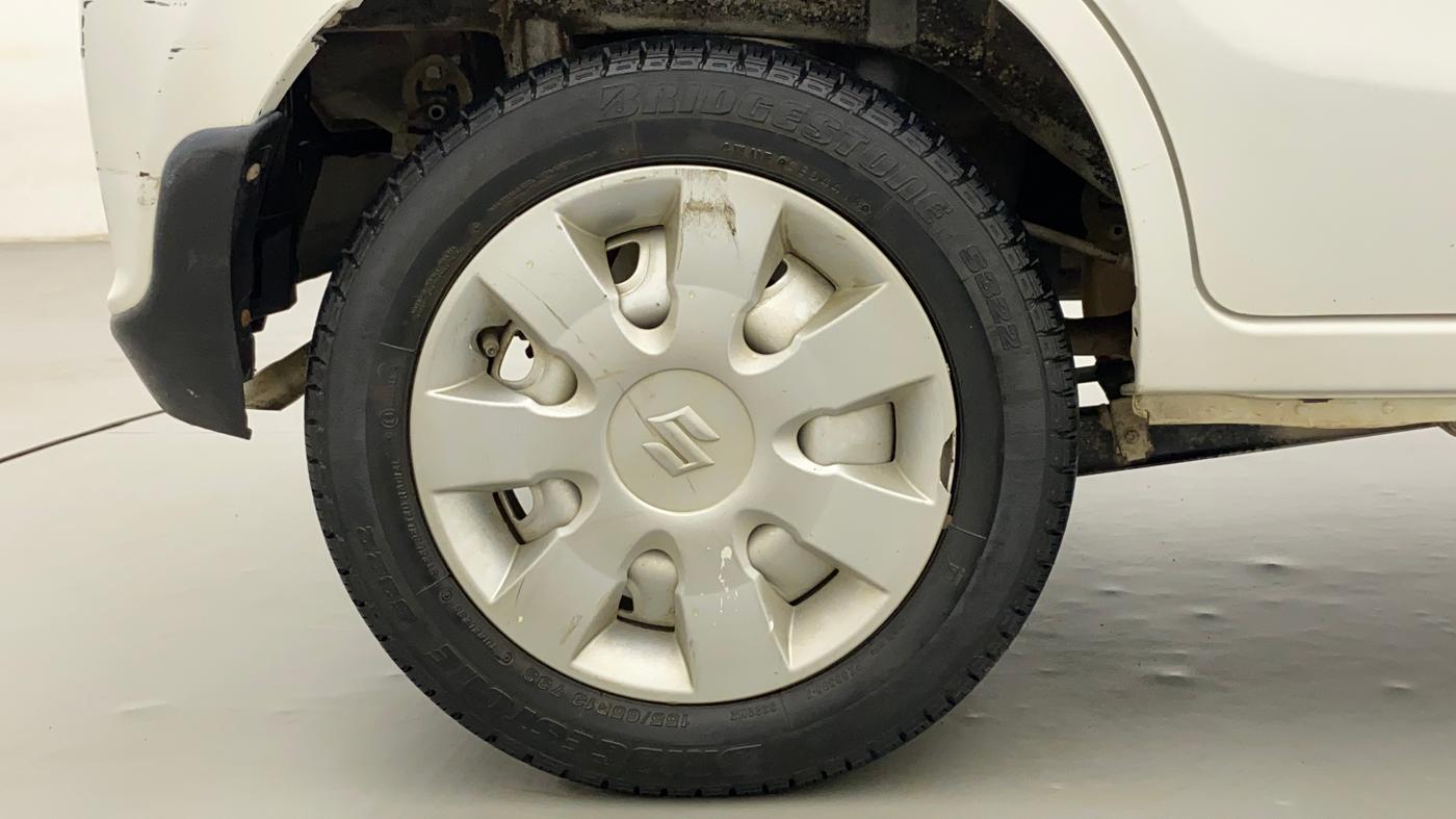 2014 Maruti Alto K10 LXI, Petrol, Manual, 35,889 km, Right Rear Wheel