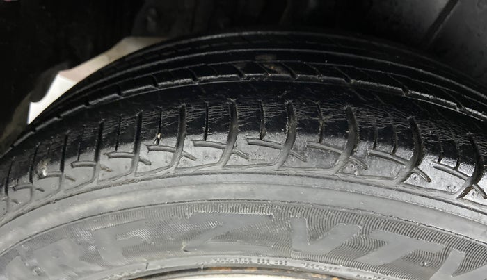 2013 Maruti Ertiga VDI ABS, Diesel, Manual, 1 km, Right Rear Tyre Tread