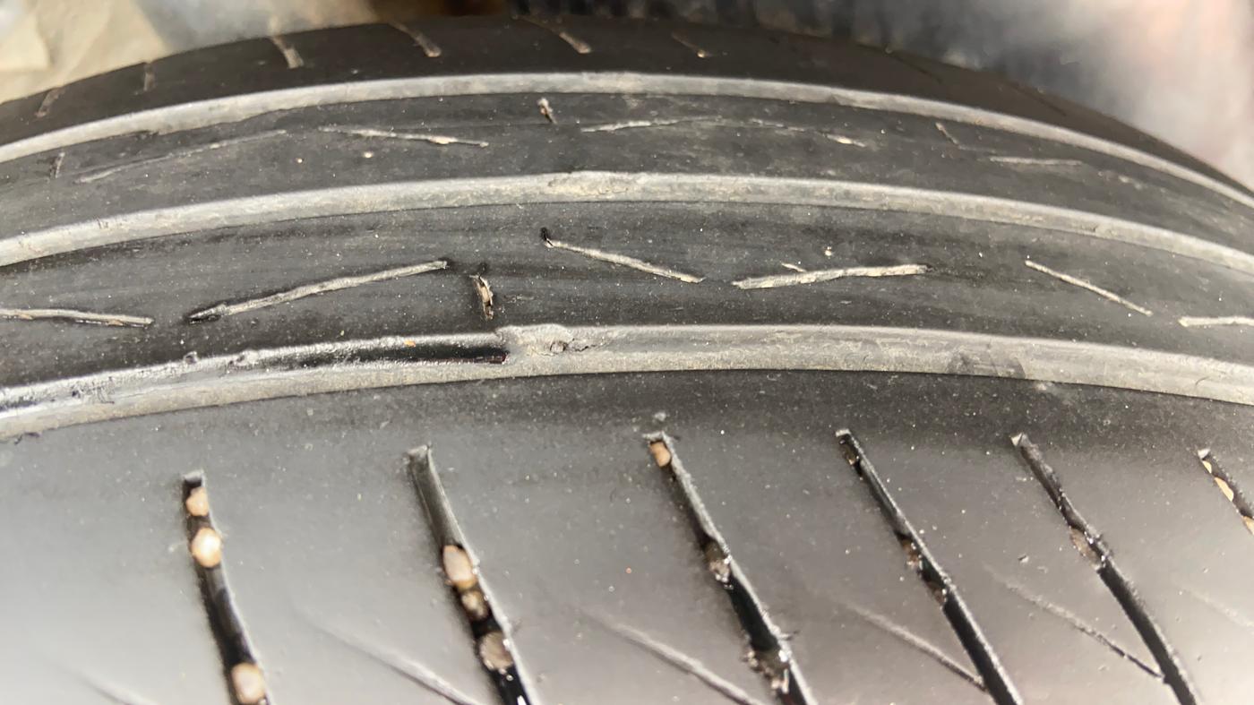 2025 Tata PUNCH PURE MT, Petrol, Manual, 34,594 km, Left Rear Tyre Tread