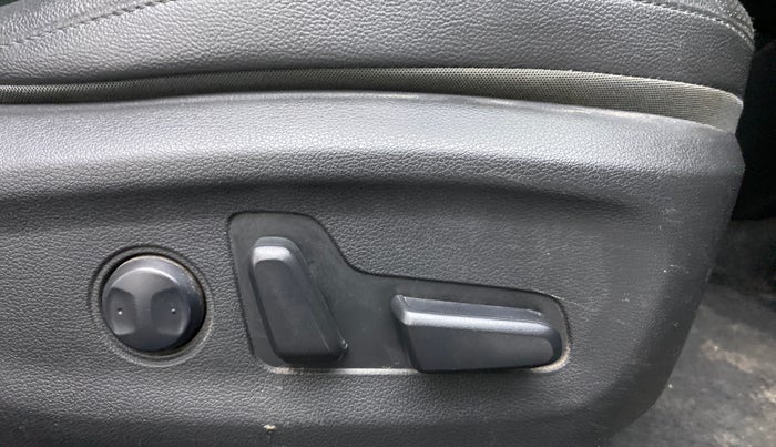 2018 Hyundai New Elantra 2.0 SX(O) AT PETROL, Petrol, Automatic, 46,379 km, Driver Side Adjustment Panel