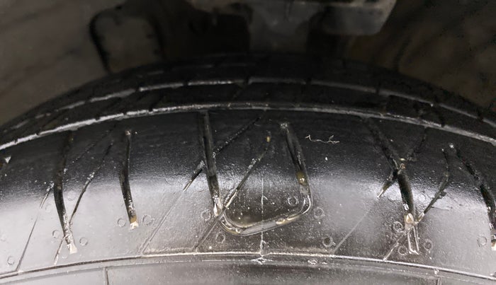 2018 Hyundai New Elantra 2.0 SX(O) AT PETROL, Petrol, Automatic, 46,379 km, Left Front Tyre Tread
