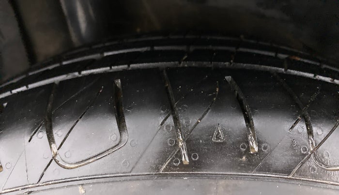 2018 Hyundai New Elantra 2.0 SX(O) AT PETROL, Petrol, Automatic, 46,379 km, Right Rear Tyre Tread