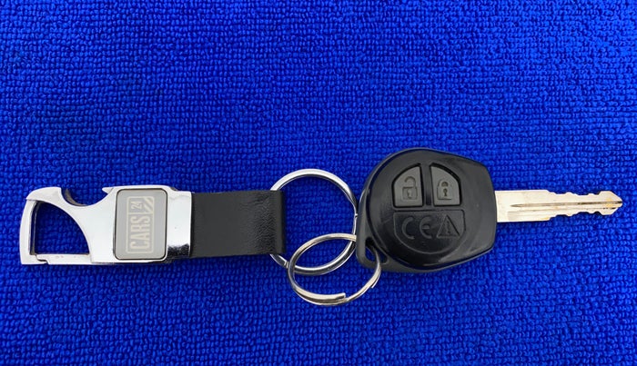2019 Maruti Baleno DELTA PETROL 1.2, Petrol, Manual, 27,654 km, Key Close Up