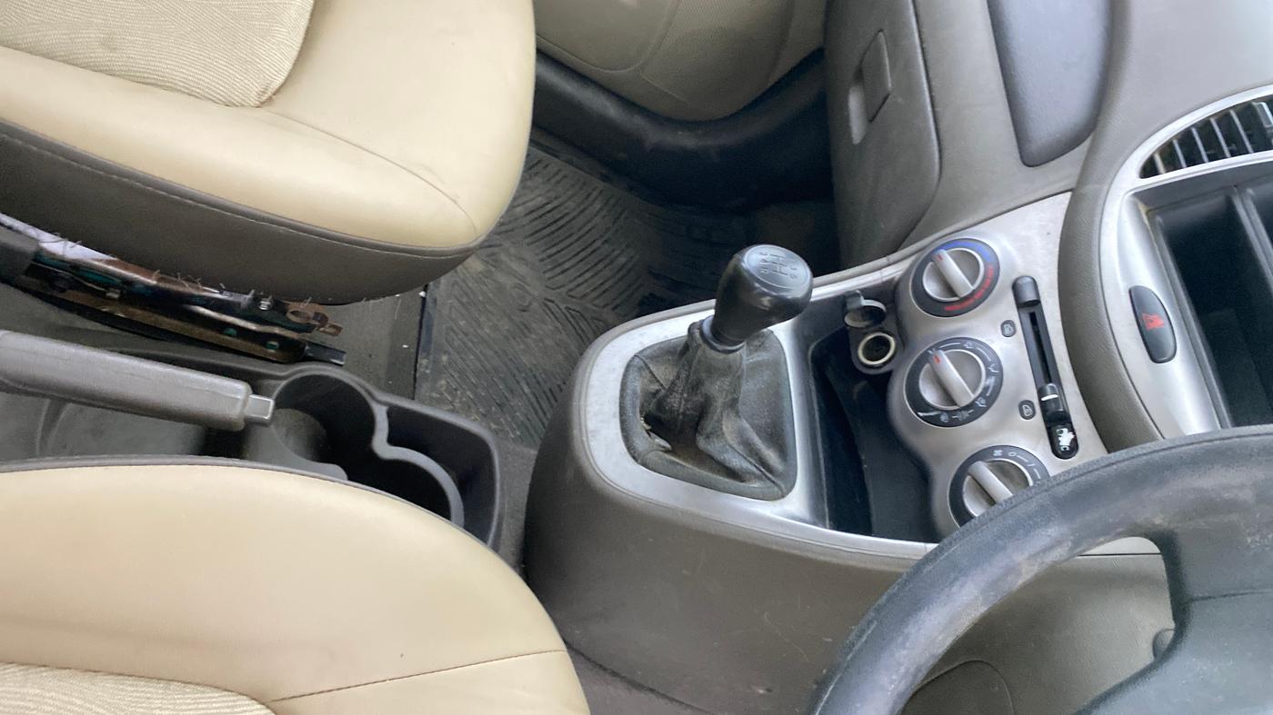 2014 Hyundai i10 MAGNA 1.1, Petrol, Manual, 68,111 km, Gear Lever