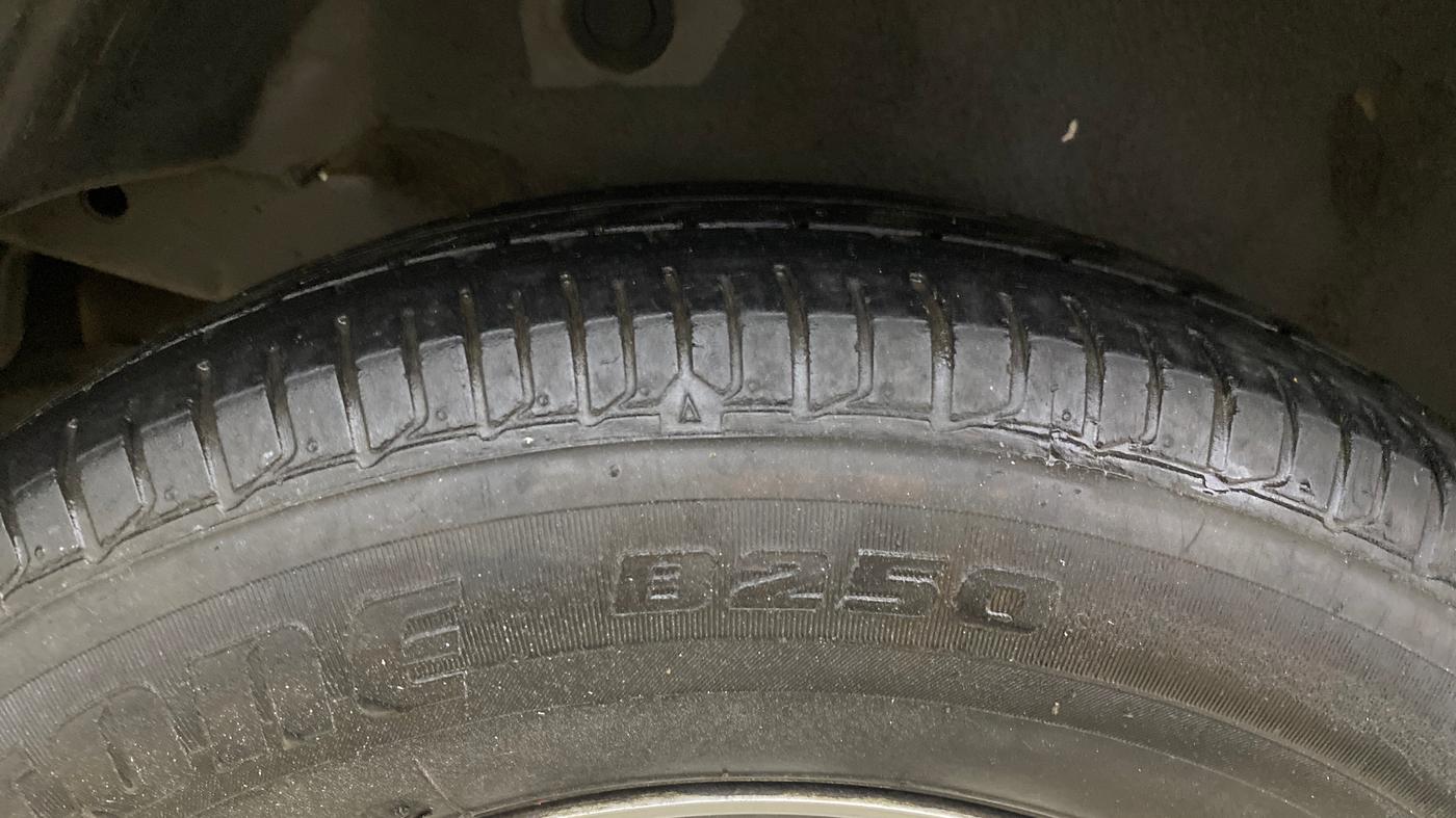 2014 Hyundai i10 MAGNA 1.1, Petrol, Manual, 68,111 km, Right Rear Tyre Tread